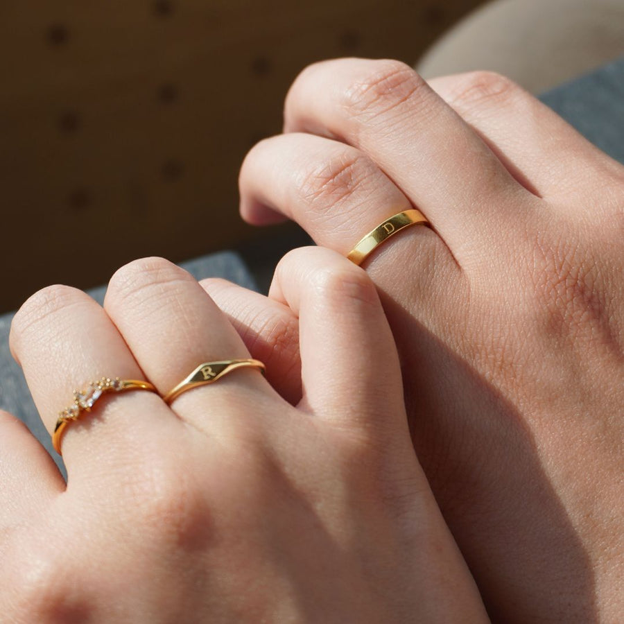 Mellow rings worn on a hand