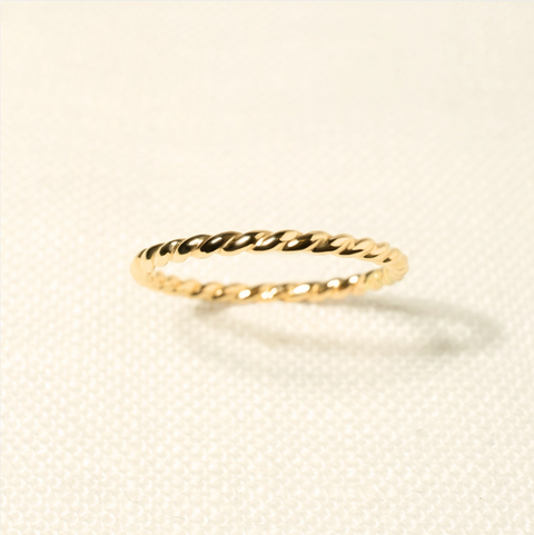 Classic Twist Ring